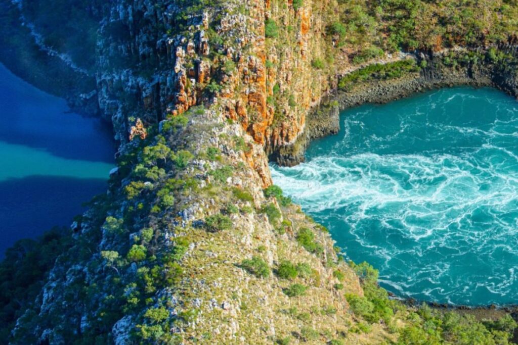 Fly To the Horizontal Falls