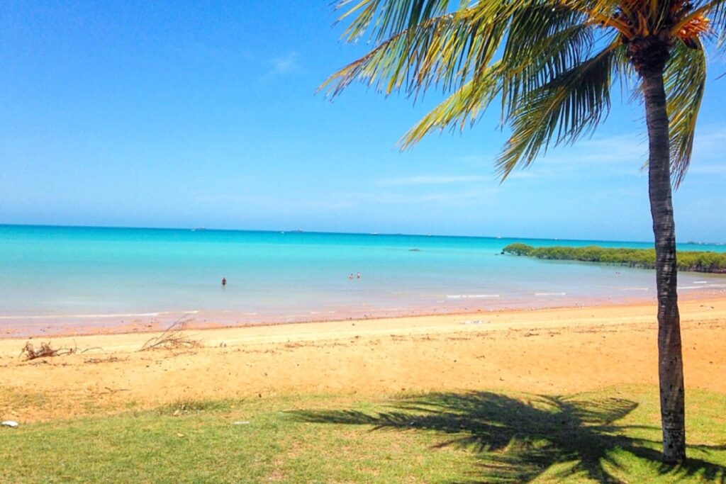 Town Beach broome