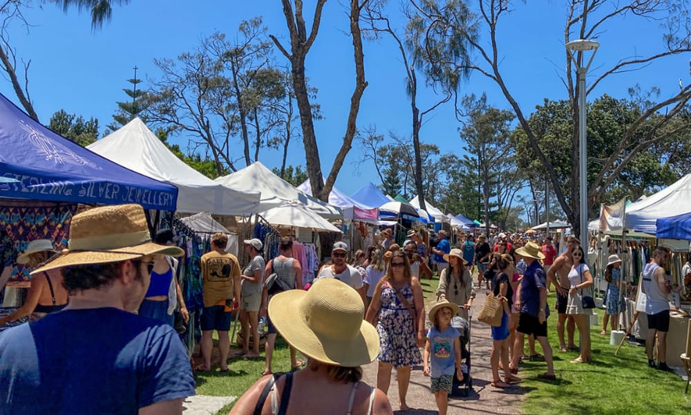 markets and local stalls bayron bay