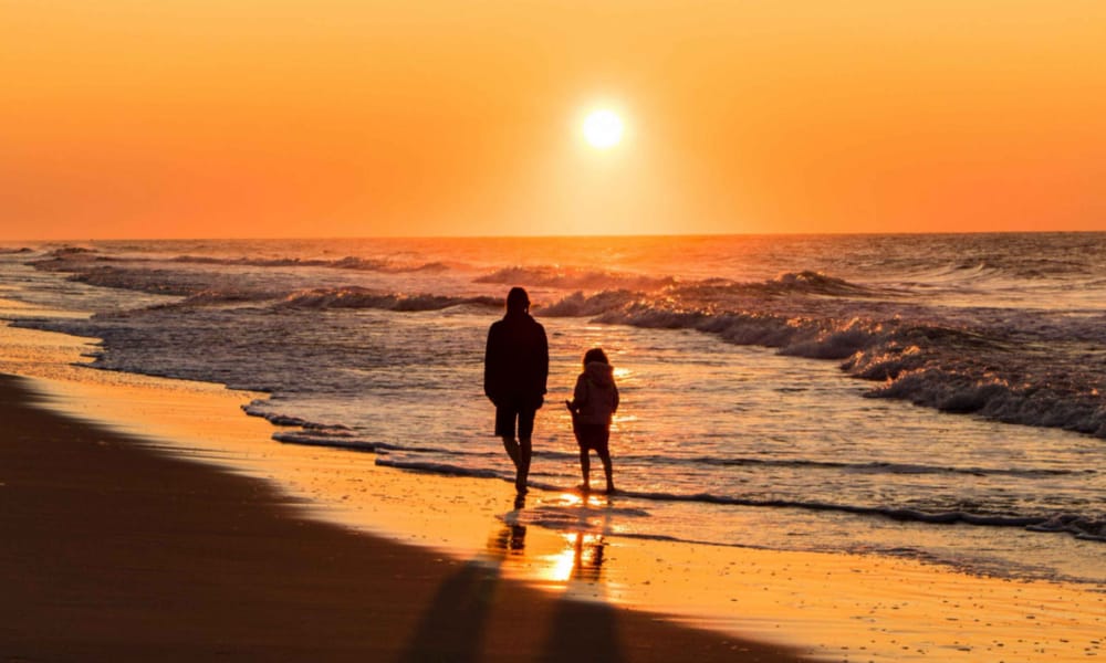 sunset walk in bayron bay