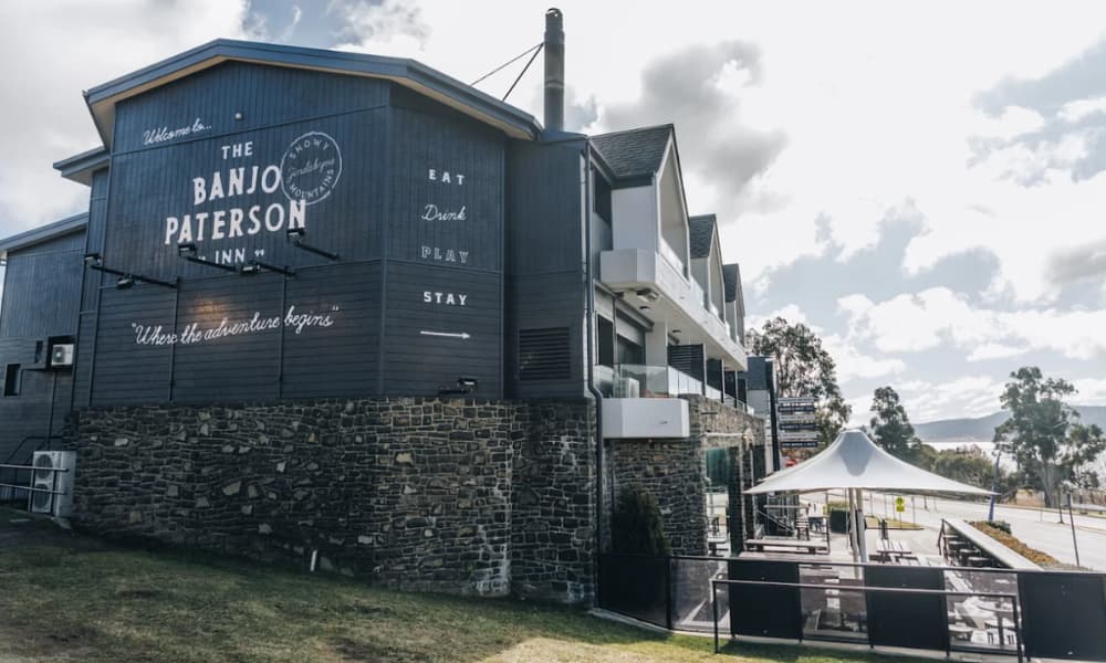 The Banjo Paterson Inn