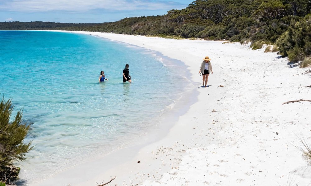 White sand and turquoise water at Hyams Beach in Jervis Bay